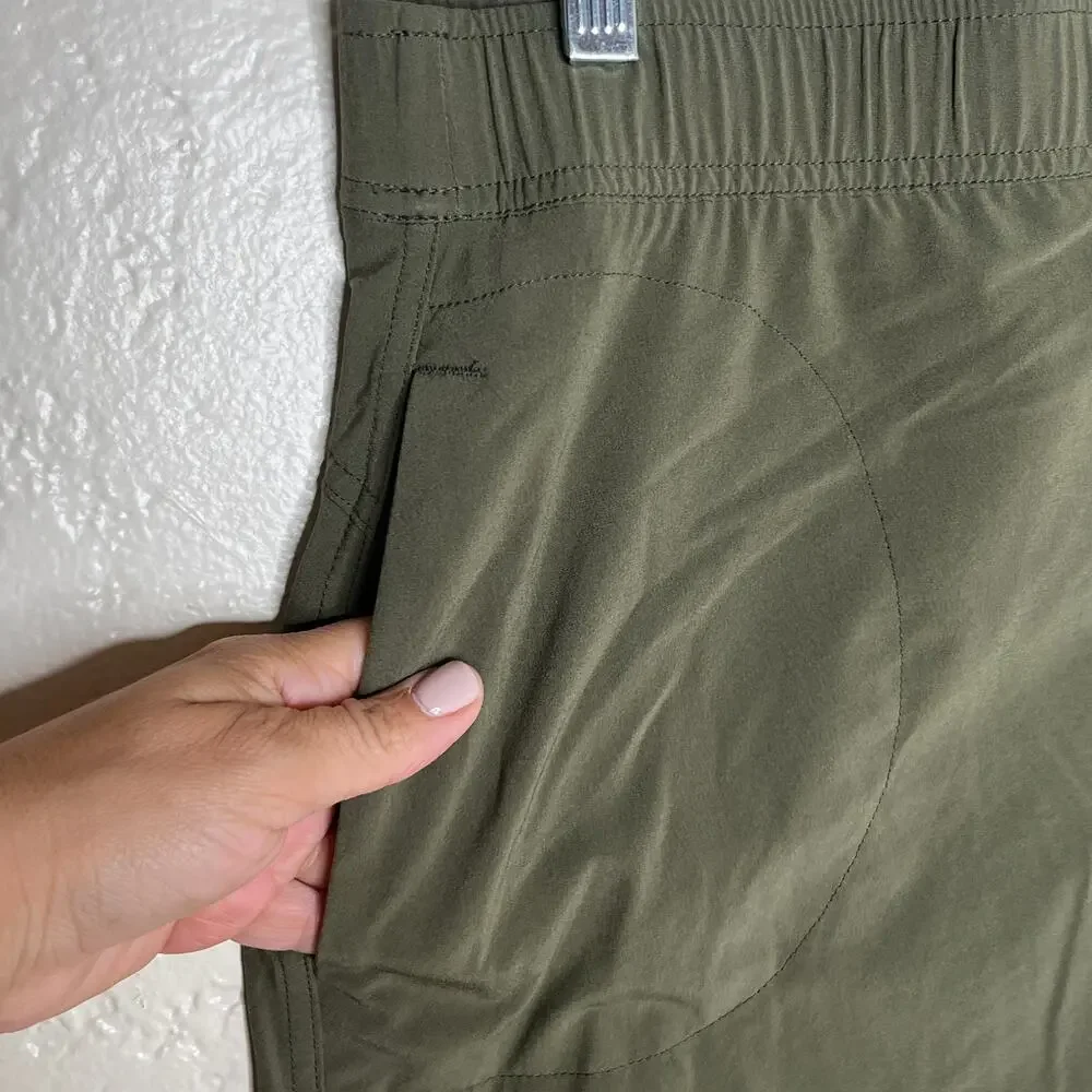Eddie Bauer adjustable measurements used